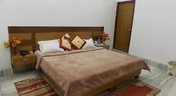 Fabhotel Fatehabad Road II Agra