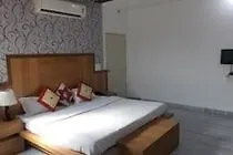 Hotel Fabhotel Fatehabad Road II Agra
