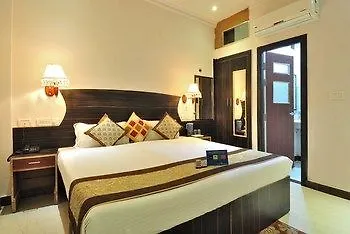 Fabhotel Fatehabad Road II Agra  3*, Agra (Uttar Pradesh) India