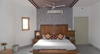Hotel Fabhotel Fatehabad Road II Agra